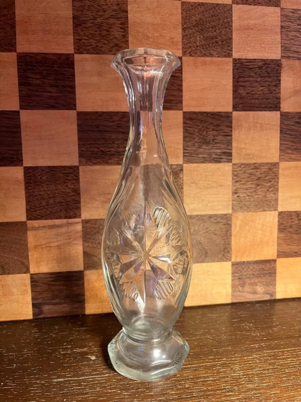 Heavy Vintage Clear Glass Starburst Bud Vase A945